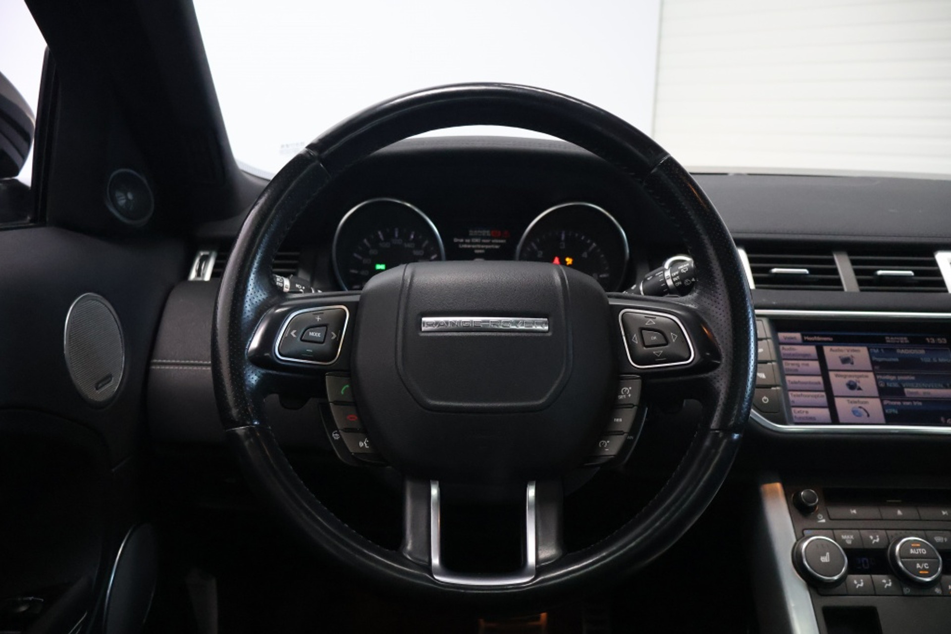 45029894-5.jpg