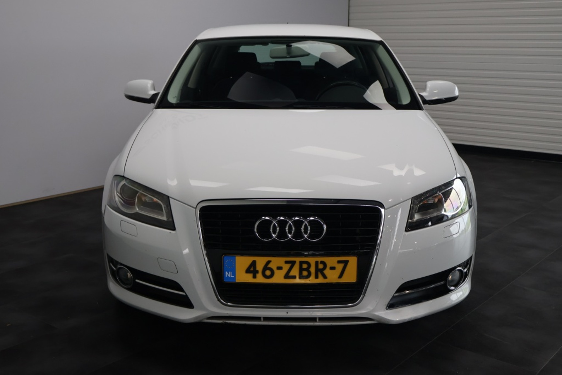 46180320-1.jpg