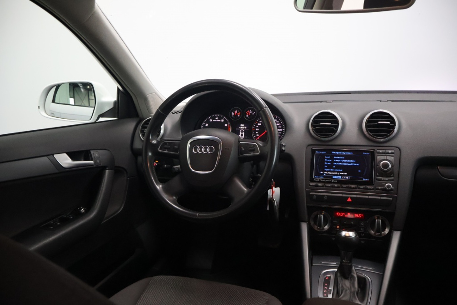 46180320-21.jpg