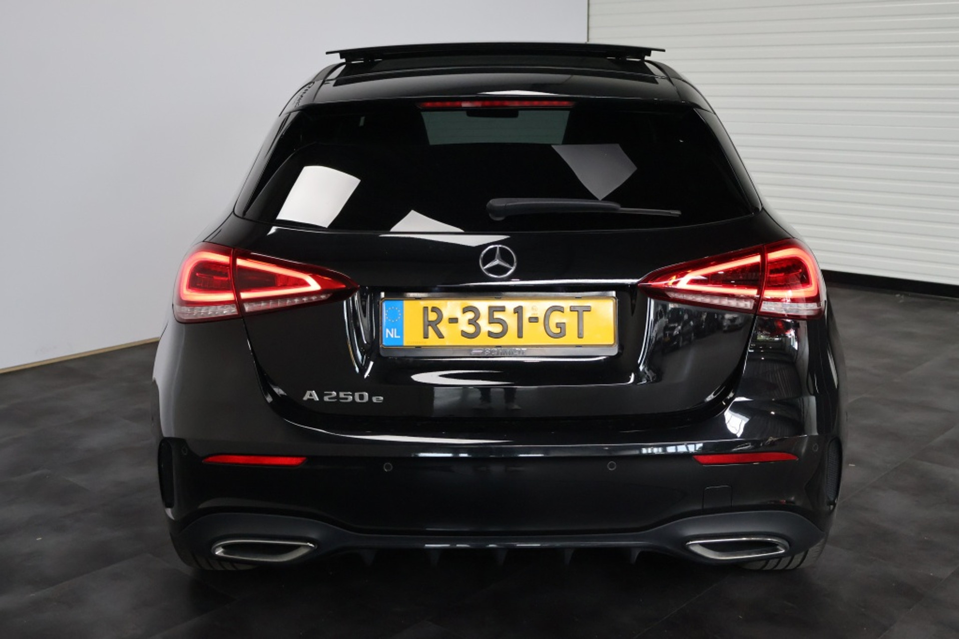 46600945-4.jpg