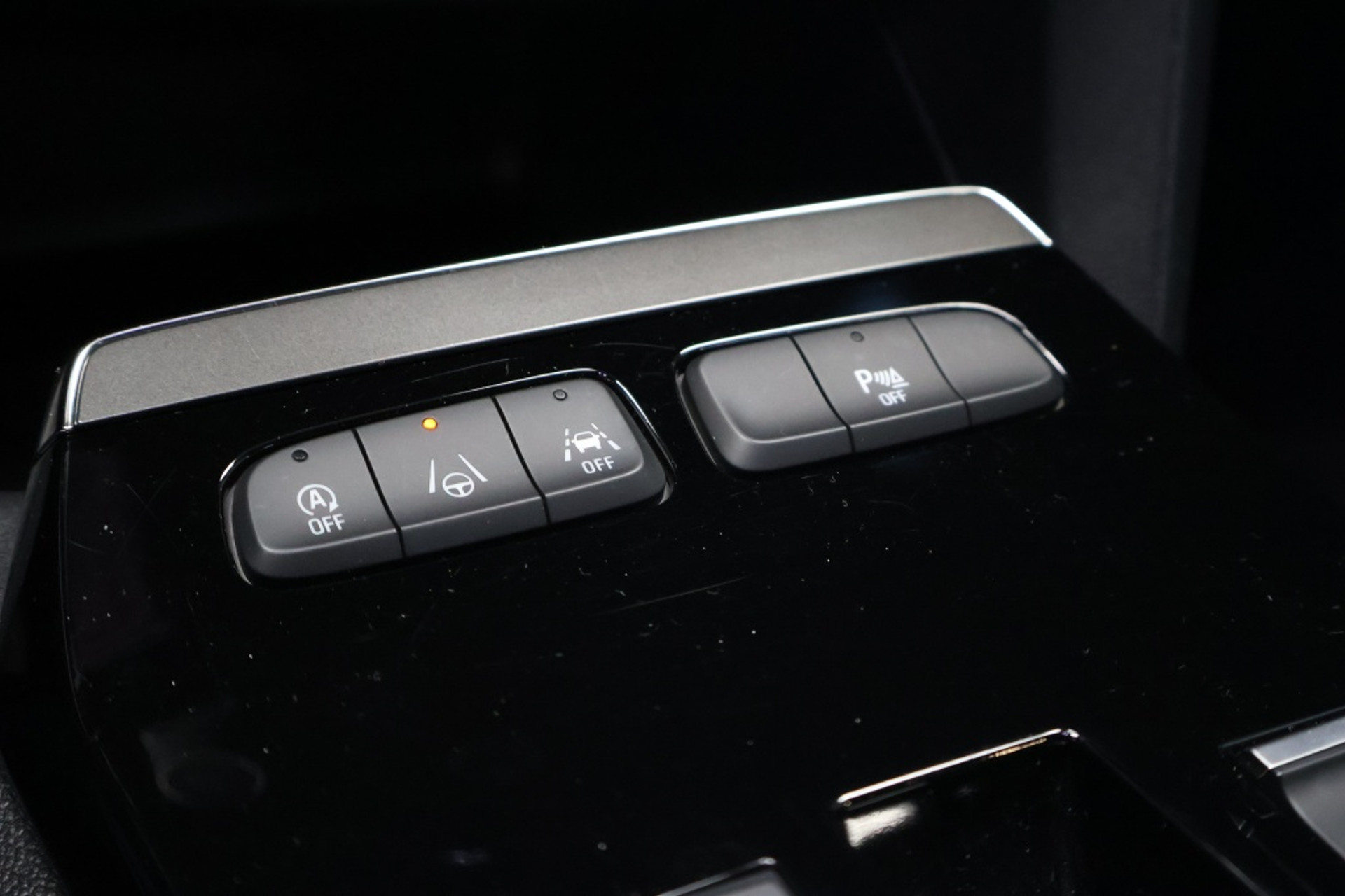 47768627-14.jpg