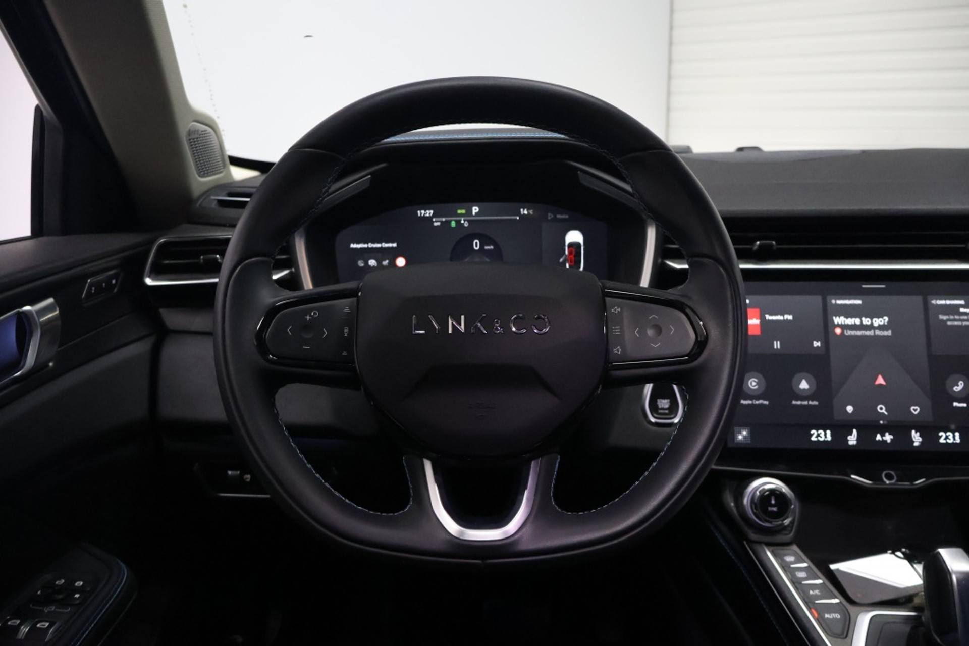 48626267-10.jpg